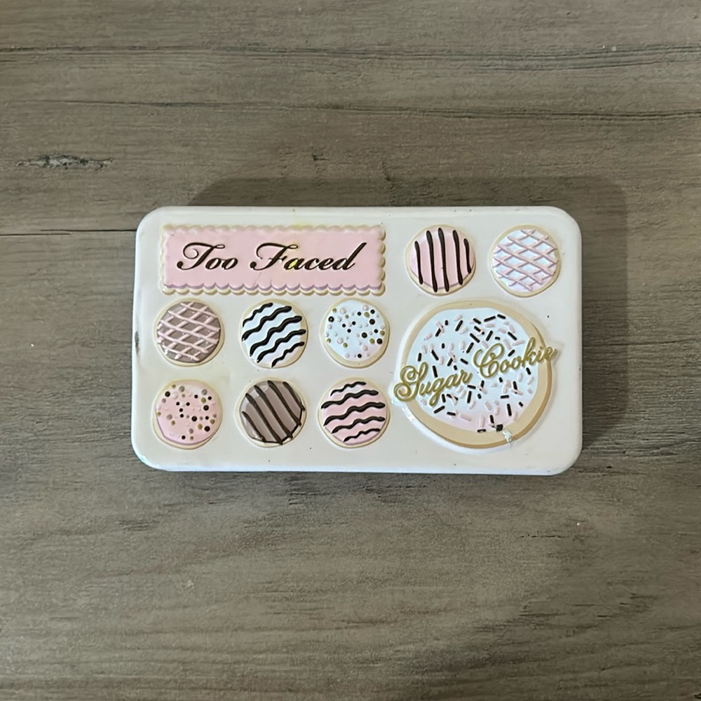 Too Faced Sugar Cookie Eyeshadow Palette